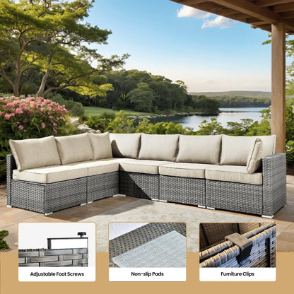 Set di mobili da giardino in vimini XIZZI da 8 pezzi con braciere